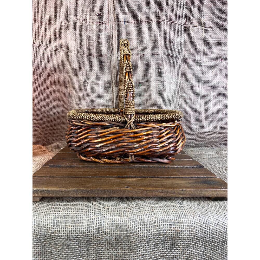 Vintage Circular Unpeeled Willow Woven Natural Basket~Braided Rope Style Handle